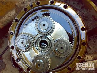 回转减速机构打了