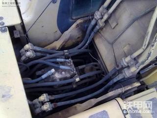 大家帮忙看看这台原装进口200-6LC值多少钱，现在没活了想把他卖了。