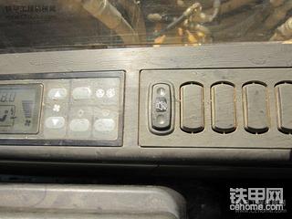 请大家看看这卡特307E上面的这个按钮时干什么用的