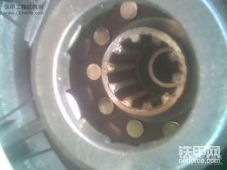 师傅们进来帮帮忙。