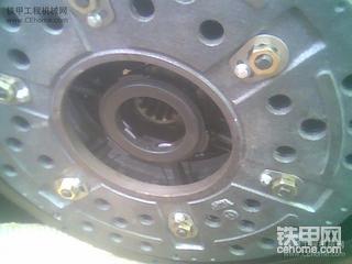 师傅们进来帮帮忙。