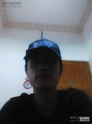中秋的帽子收到。。。哈哈 羡慕死你们