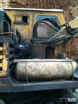 求鉴定，此车的品牌。年龄··