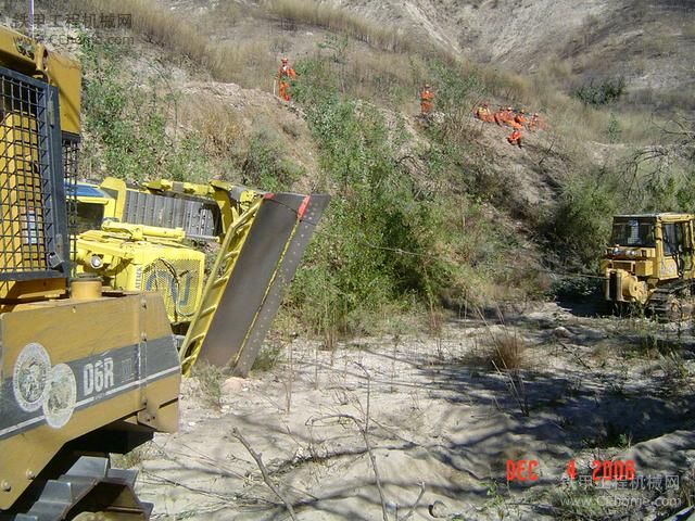 野火 森林消防推土机 CAT D8K