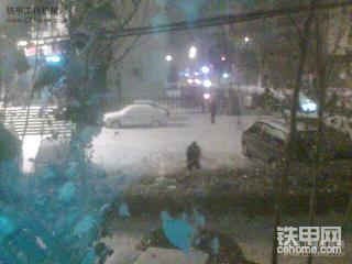 地铁工地 下雪了呢