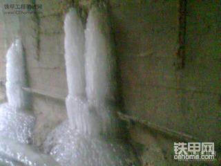 地铁工地 下雪了呢