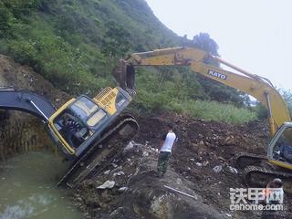 VOLVO“扶墙”啦！！！！