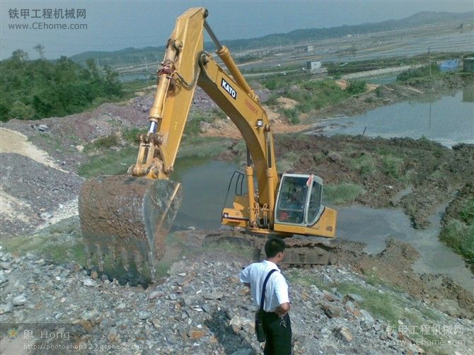 我的挖機(jī)2011年所到過工地的干活照(人生中的第一臺機(jī)到第三臺)