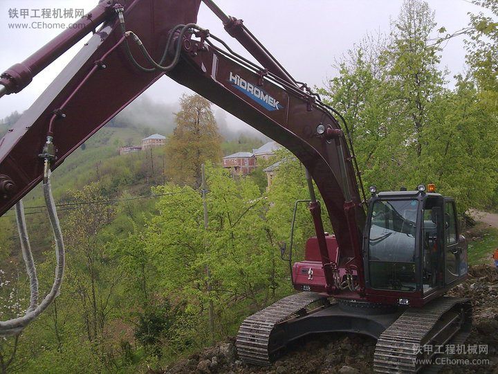 Hidromek HMK220LC-2紫色挖掘機