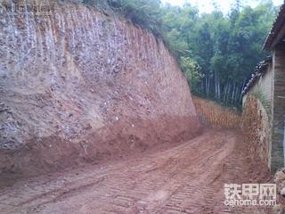 又进大山！