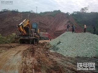 到处打杂······