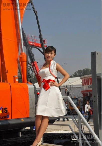 2011北京展美女車模也給力