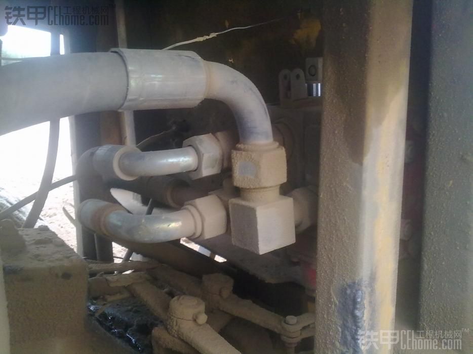 北京地区出售一台徐工14J振动压路机