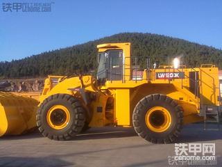 國(guó)產(chǎn)重量級(jí)裝載機(jī)～～～