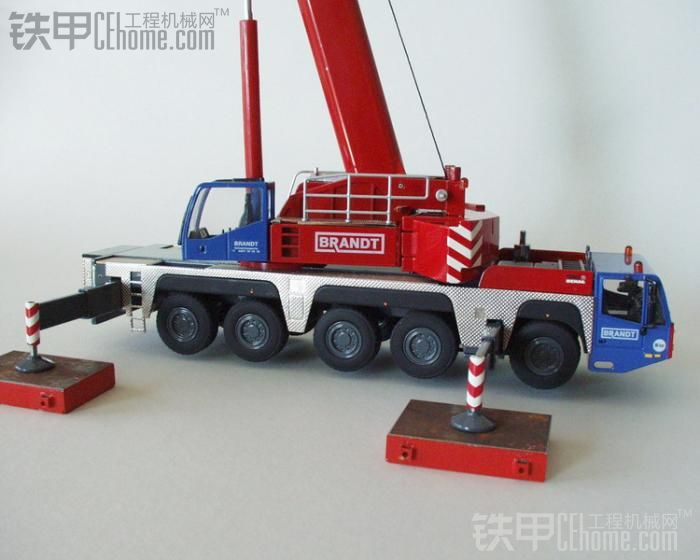 NZG出品-1:50 TEREX-DEMAG AC200起重機(jī)模型