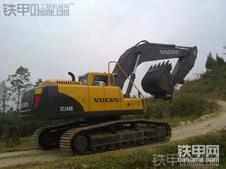 重庆矿山交付沃尔沃240B挖掘机