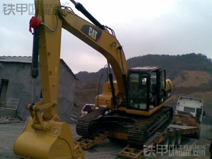 小县城今年进了14台JCM挖机.我的天