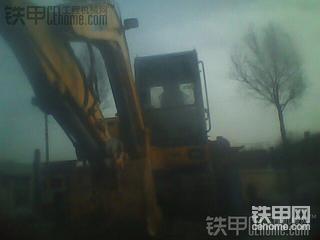 我家的兩臺(tái)小挖機(jī) 徐工60XCMG