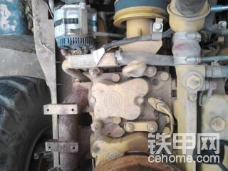 成工裝載機
