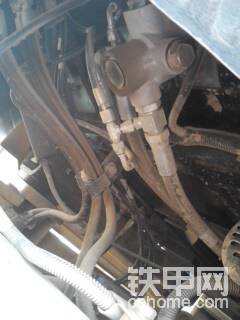 成工裝載機
