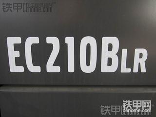 矿上新到的沃尔沃 EC210BLR