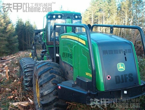 森林毀滅者 Deere 1470E 伐木機