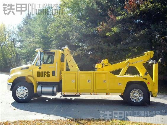 萬國牌 INTERNATIONAL 4400 救援卡車