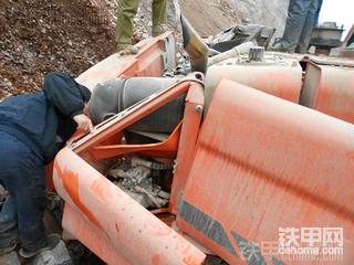 DX260慘遭爆菊，駕駛員毫發(fā)無(wú)損，多圖