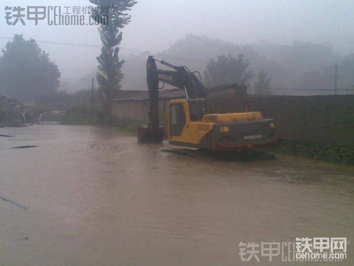 我不是黃花魚，但是也要靠墻跟，