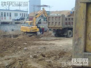 今天工作照，还有一点小事故