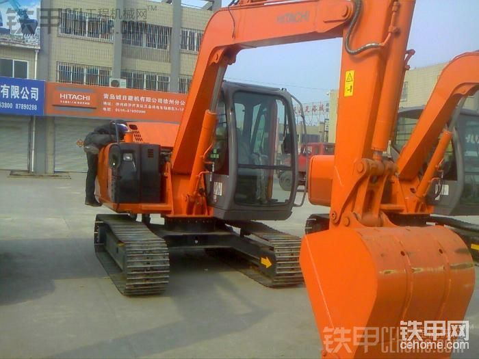 挖機