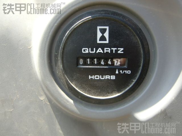 神鋼SK235SR-2挖掘機(jī)