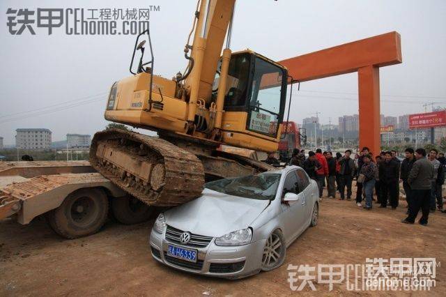 走私車就得這么銷毀？