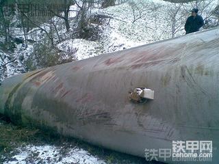 翻车了下雪山上·········