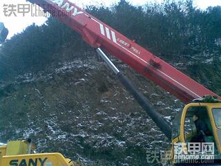 翻车了下雪山上·········