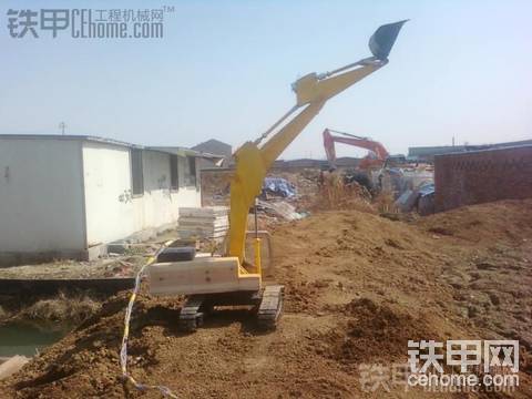 自己做的挖機(jī)，還沒做漆，用什么牌子好啊？