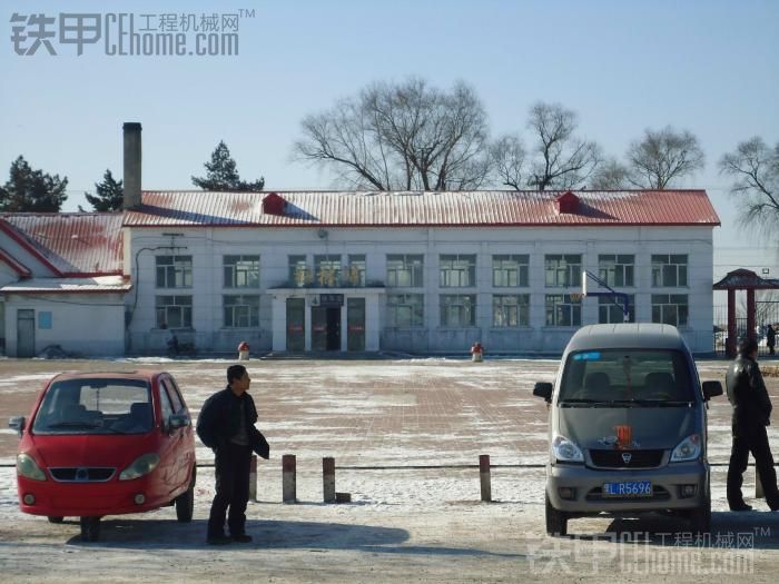 在工程機械銷售的道路上摸索前行之第一站