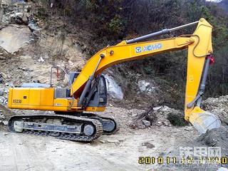 2010年提的徐工XE210挖掘机