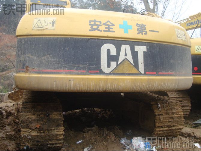 2臺CAT320C 2臺壓路機打包出售。