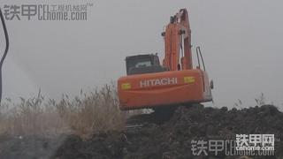 2012        “ 强势回归 ZAXIS240-3 迷人风采”