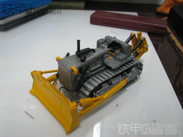 迷你卡特D8K推土機模型