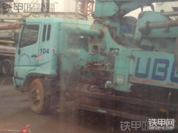居然還有這種泵車  真是少見
