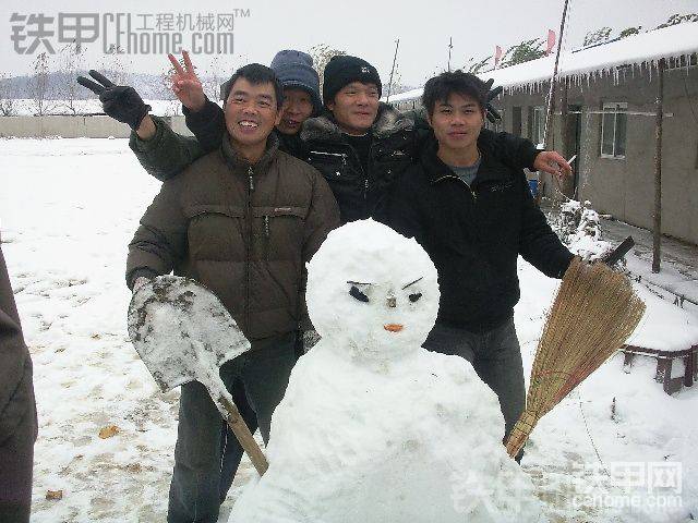 南方機(jī)手第一次看見雪。