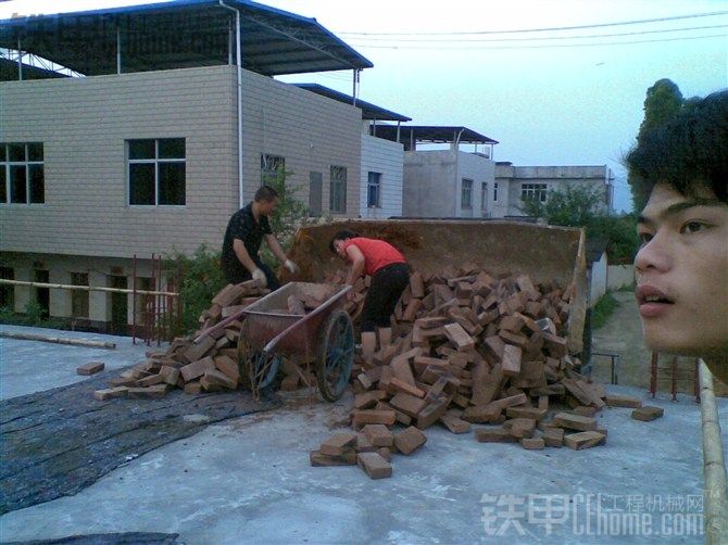 在我這里全是 龍工 晉工 進(jìn)來看看吧