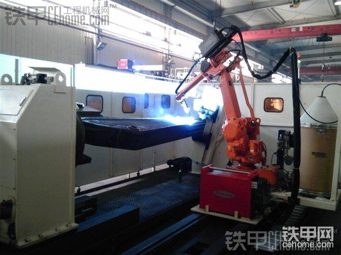 斗桿機器人焊接