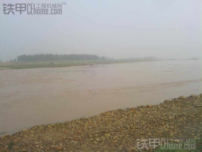 一条大河波浪宽，涨水了休息几天。