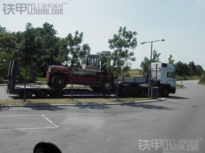 挖機.游輪.火車.（還有很多不認(rèn)識的機器），全部拿下；