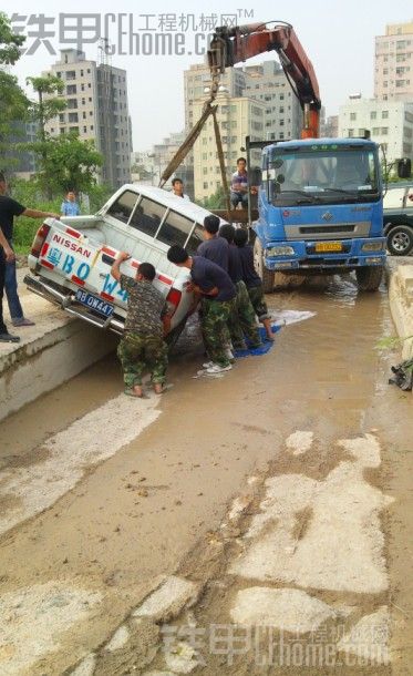 高手開車呀