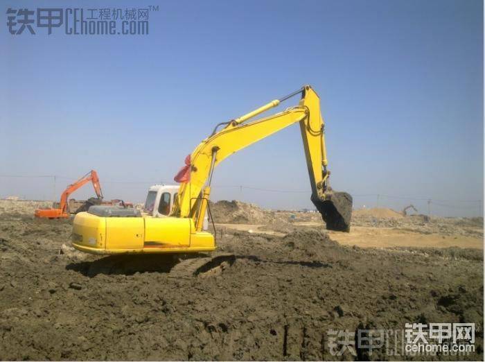 这是咱们甲友家的住友200