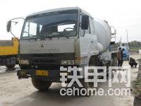 我曾經(jīng)開的三菱罐車，V8發(fā)動機(jī)